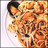 http://www.qassimy.com/up/users/moh/pastaSeafood.jpg