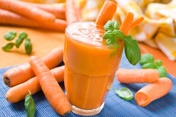 http://www.qassimy.com/up/users/qassimy/how-to-make-Carrot-juice-benefits-carrots.jpg