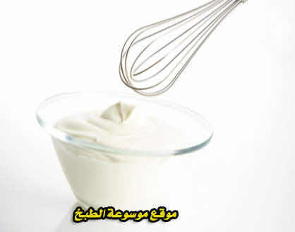 http://www.qassimy.com/up/users/qassimy/how_to_make_a_Sour_cream_sauce.jpg