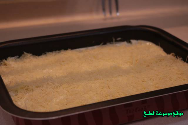 http://www.qassimy.com/up/users/qassimy/knafeh-delicious-cheese-recipe4.jpg